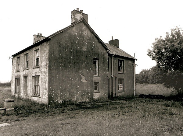 TY NEUADD HOUSE, Llanybydder, Carmarthenshire 2010 - CARMARTHENSHIRE